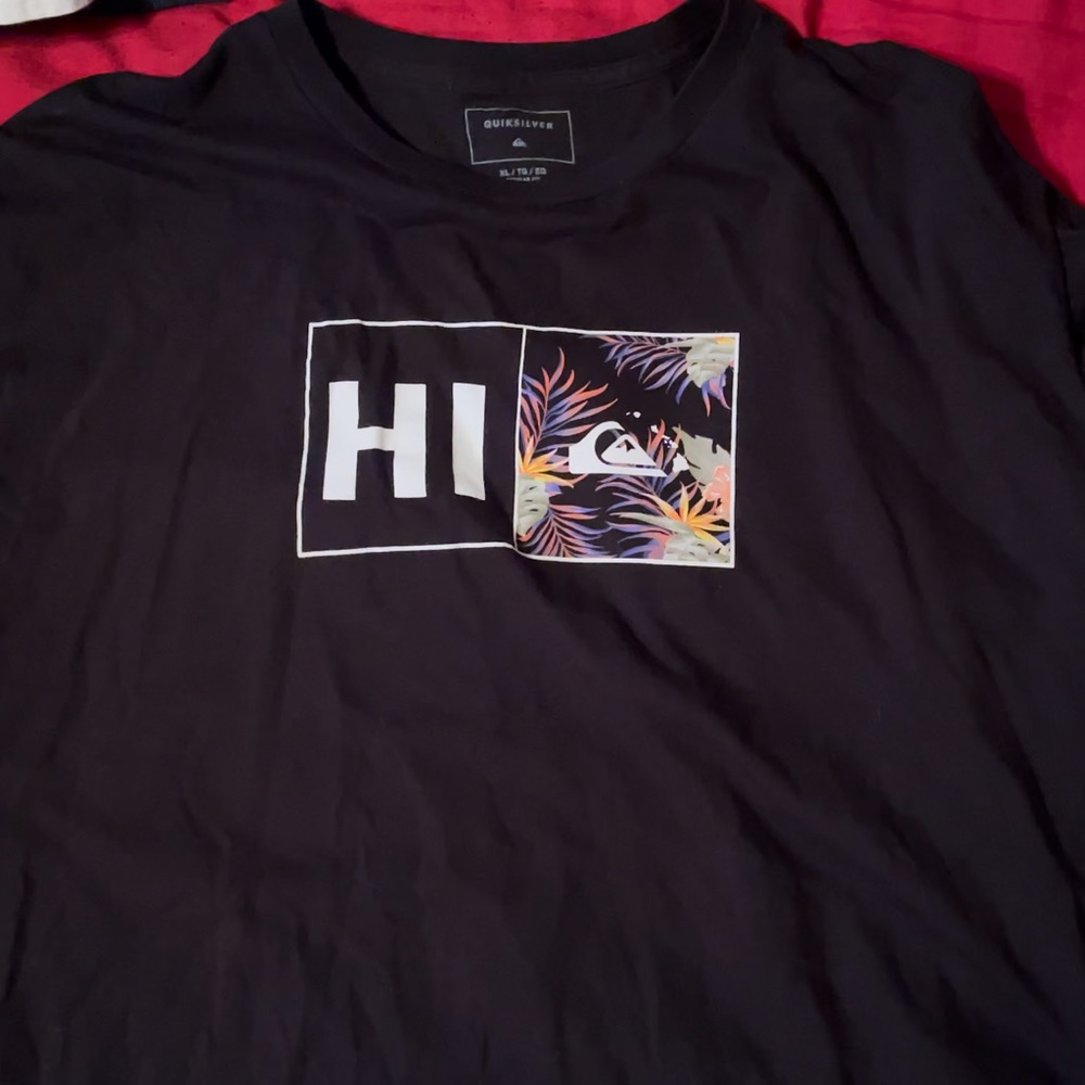 MENS QUIKSILVER TEE SHIRT